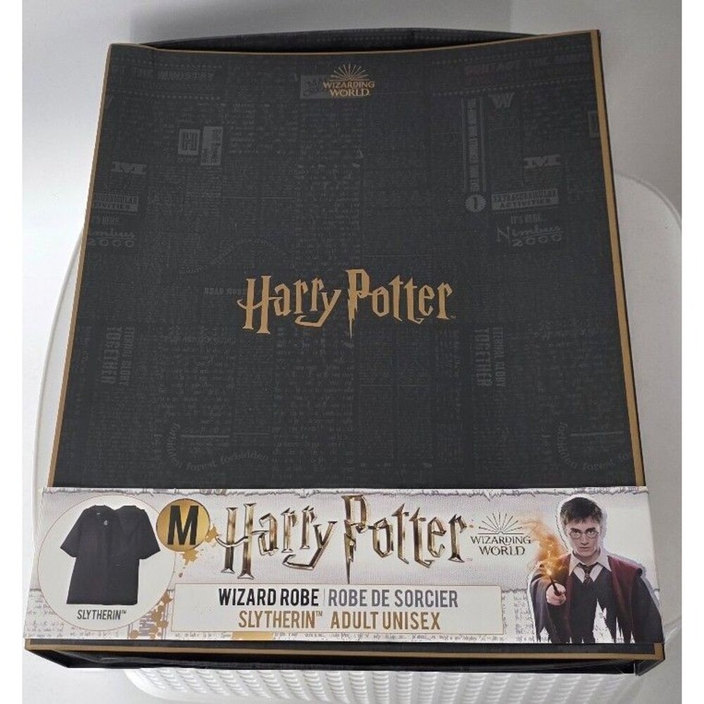 Harry Potter Wizarding World Slytherin Robe New